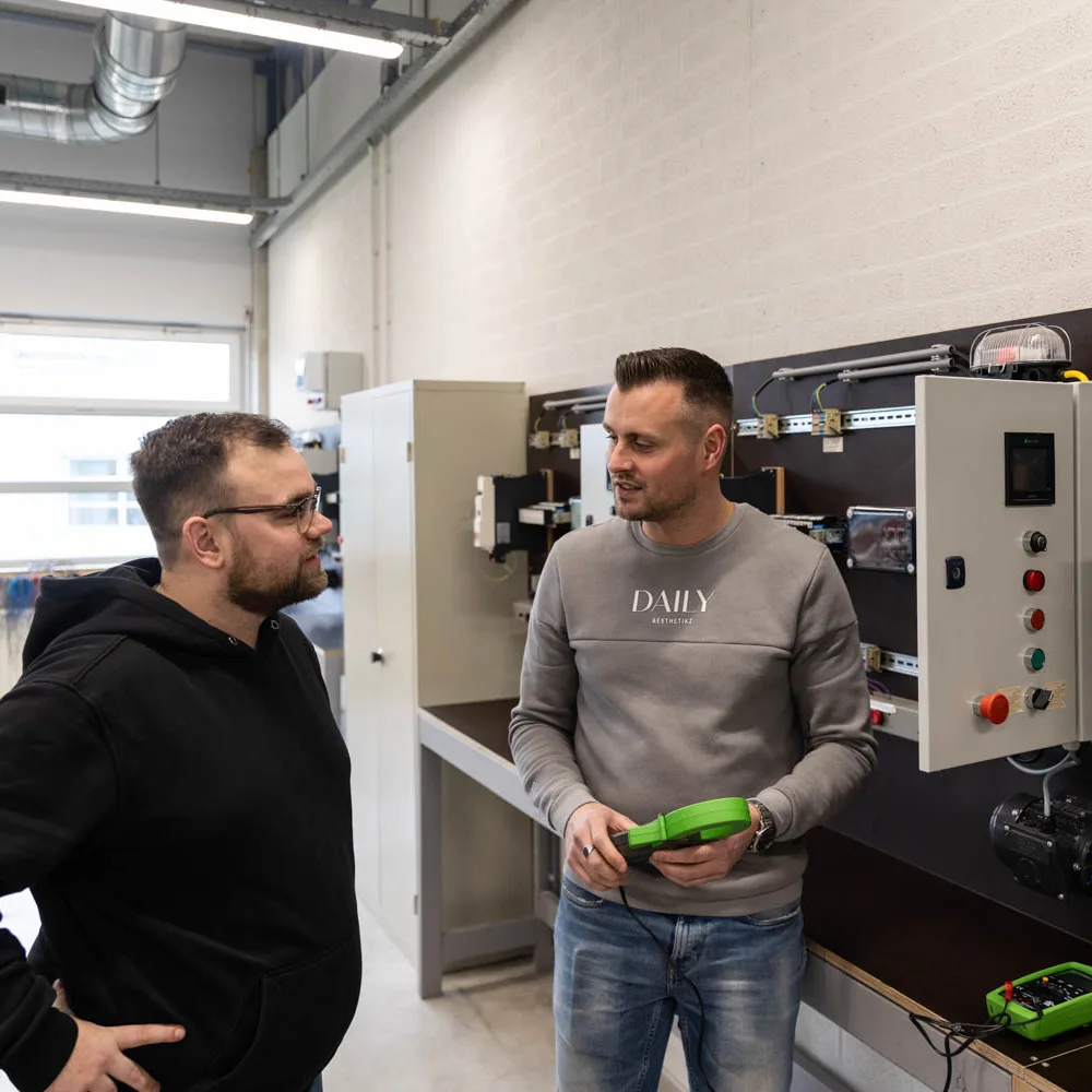 Cursus-1-Meten-met-multimeter_vierkant-jpg